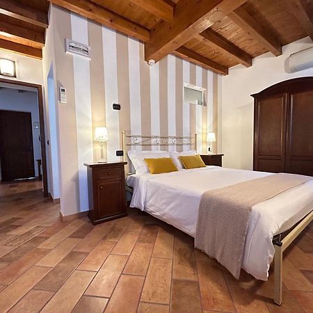 Locanda Corte Ruspecchio Bed & Breakfast Quattro Castella Bagian luar foto