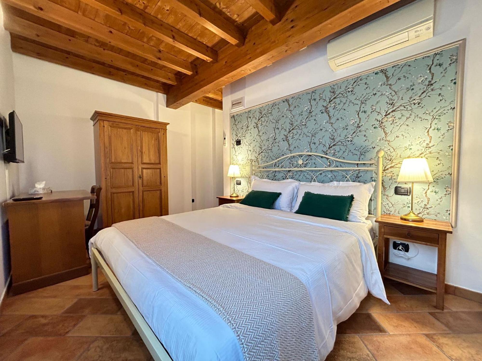 Locanda Corte Ruspecchio Bed & Breakfast Quattro Castella Bagian luar foto